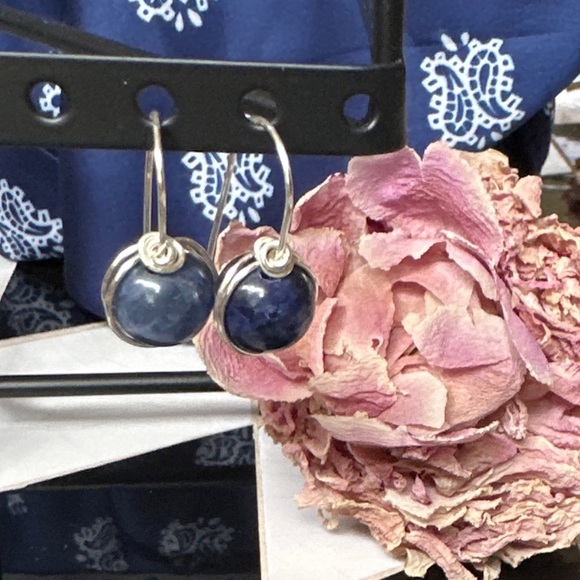 Alquimia Silver and Blue Earrings - Picture 4 of 8